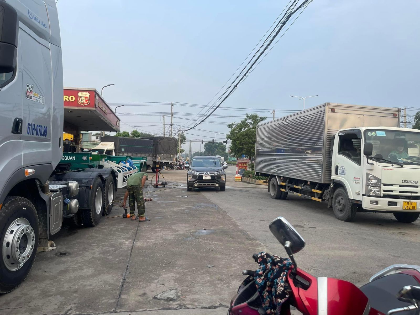 Lốp Xe Ô Tô Không Săm: Giải Pháp Hoàn Hảo Cho An Toàn Và Hiệu Suất